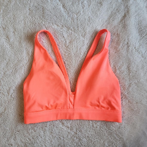 Victoria's Secret Sports Bra XS - Picture 2 of 4